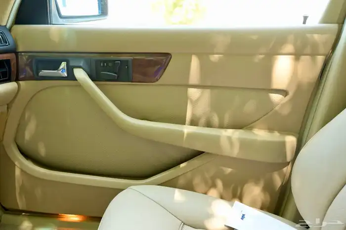 Mercedes Benz 560 SEL 1987 38