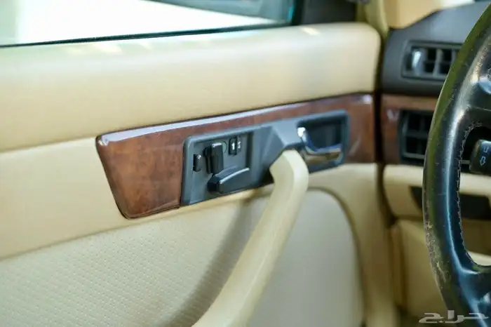 Mercedes Benz 560 SEL 1987 40