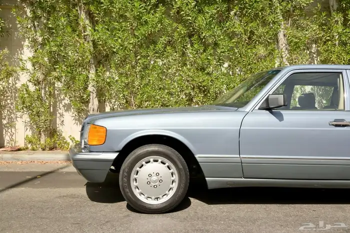 Mercedes Benz 560 SEL 1987 16