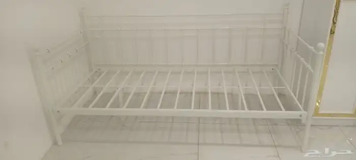 سرير مستورد بالوان و مقاسات متعددة 3