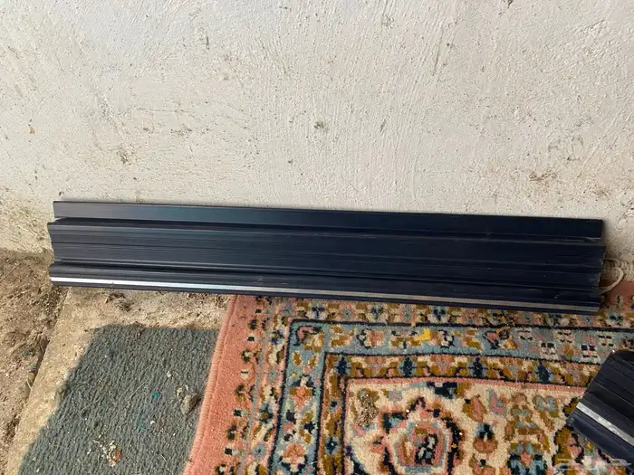 قطع مرسيدس 560 3