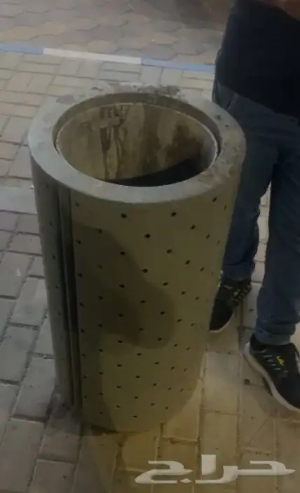 اعمدة وانارة قواعد خرسانيه  كراسي  سله مهملات  اعمدة ديكوري 35