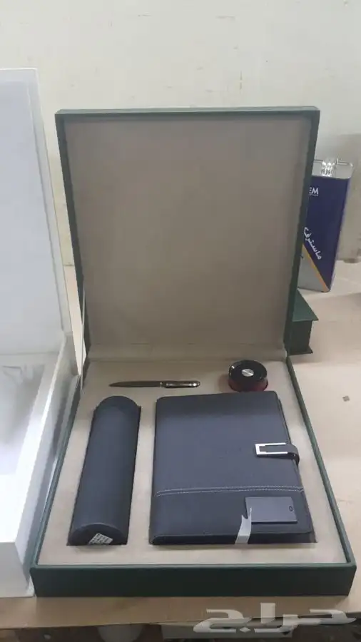 علب جلدية دروع اكرليك طباعة يوفي علب هدايا دروع ذكارية حفر 9
