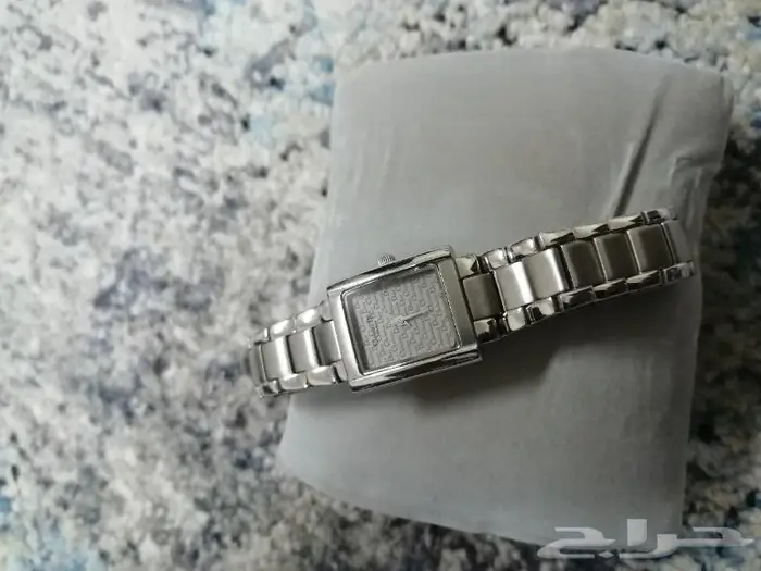 طقم ساعات Christian Dior للبيع 3