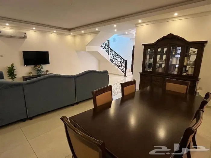 فيلا متصله مساحه 360 حي العروبه( الشمالي )( مسكون من المالك) 11