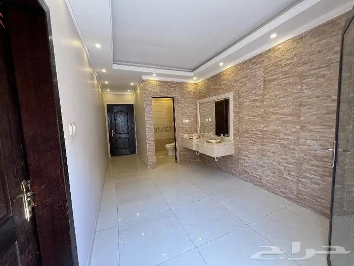 فيلا متصله مساحه 360 حي العروبه( الشمالي )( مسكون من المالك) 7