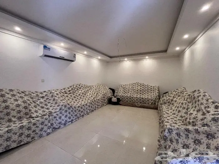 فيلا متصله مساحه 360 حي العروبه( الشمالي )( مسكون من المالك) 13