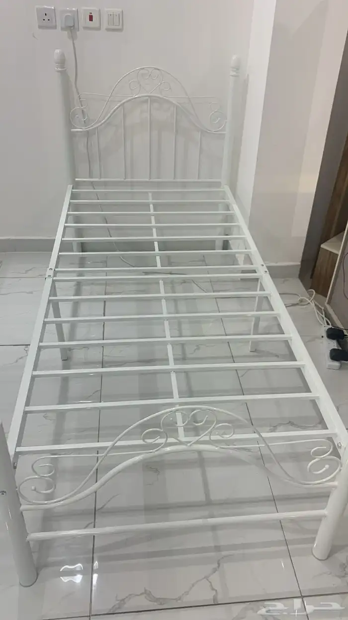سرير مستورد بالوان و مقاسات متعددة 15