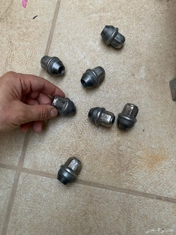 مسامير جنط 0