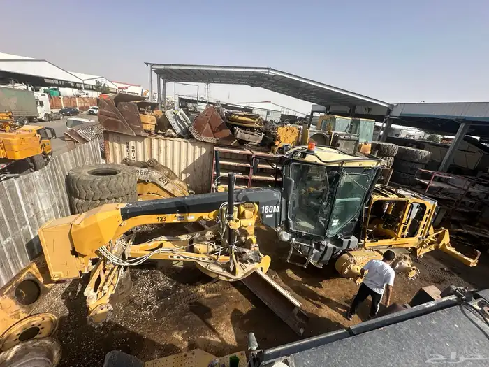 معدات ثقيله كريدر جريدر قريدر تشليح البيع قطع 1