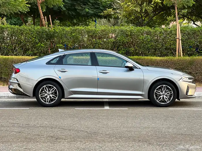 تأجير سيارات اقتصادية في دبي بأنسب الاسعار و احدث الموديلات 2