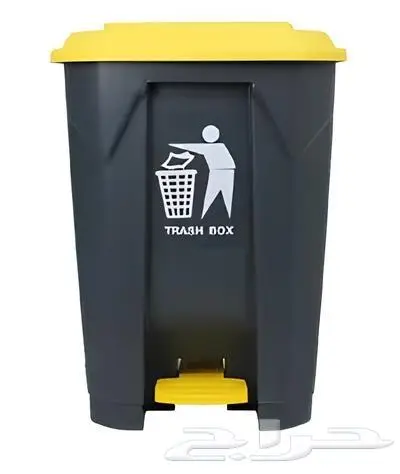 براميل نفايات بلاستيكية بدعسة مع كفرات 4