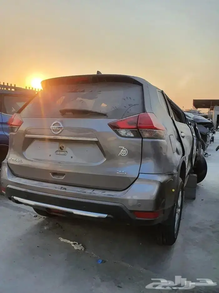 نيسان اكستريل موديل 2021 مصدوم تشليح ((قطع غيار فقط)) 5