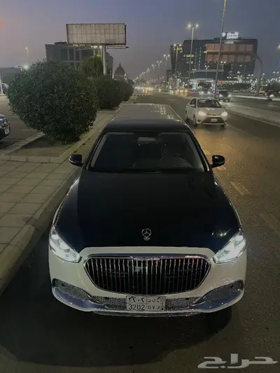ليموزين مميزة vip انواعها الوحيدة في مملكة مايباخ رولز 23