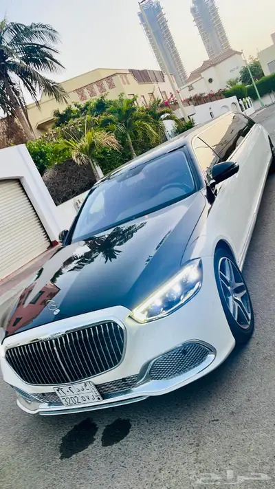ليموزين مميزة vip انواعها الوحيدة في مملكة مايباخ رولز 15