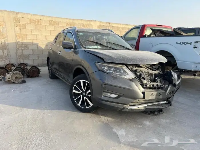 نيسان اكستريل موديل 2021 مصدوم تشليح ((قطع غيار فقط)) 0