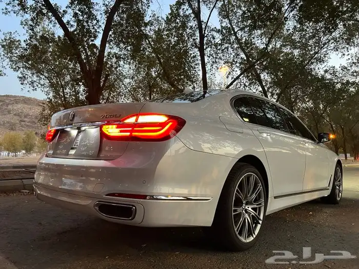 عداد 130 الف كم 730 BMWخليجي 0