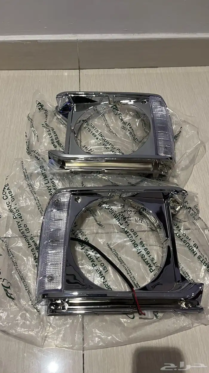 شمبر نور هايلكس 79 - 81 2