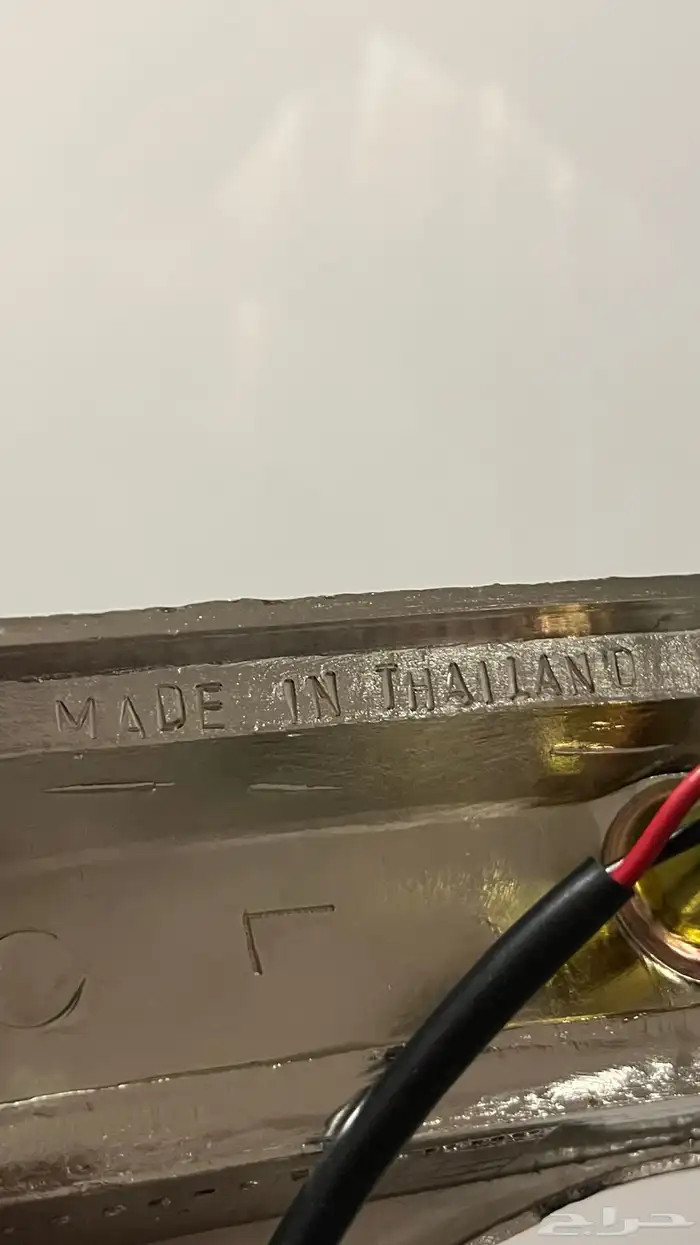 شمبر نور هايلكس 79 - 81 5