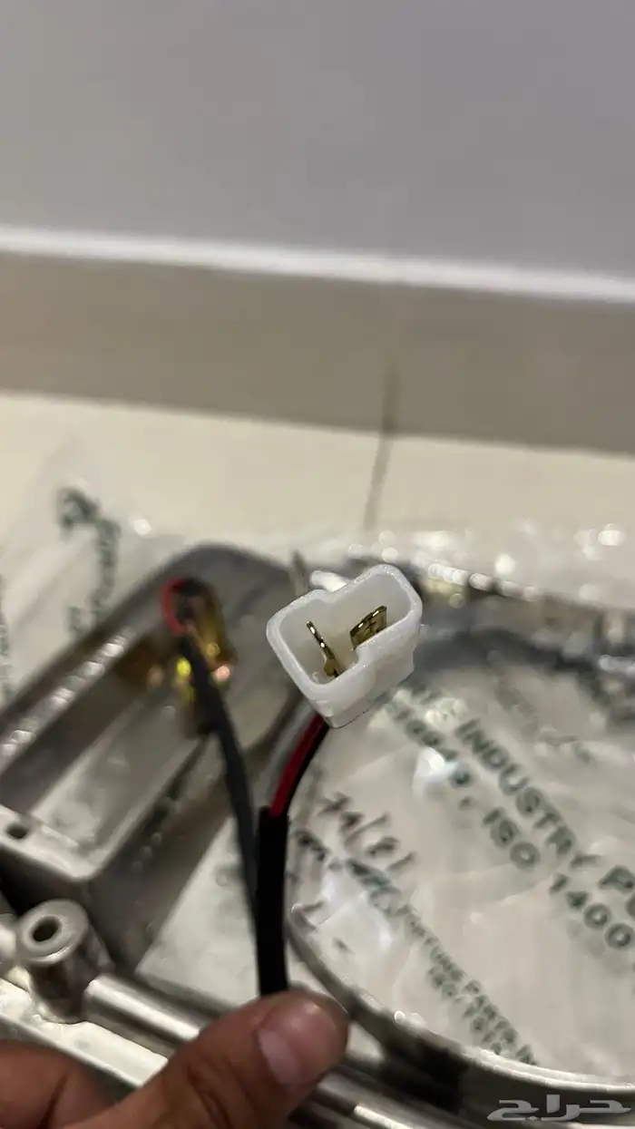 شمبر نور هايلكس 79 - 81 6