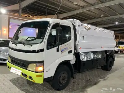 وايت دينا هينو 2003 نظيف 1
