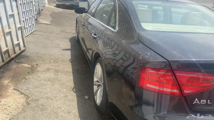 اودي A8 11