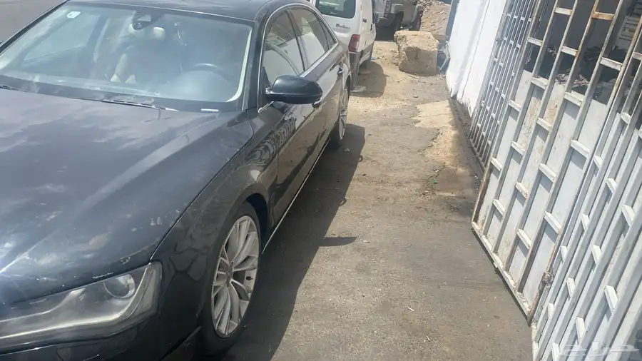اودي A8 13