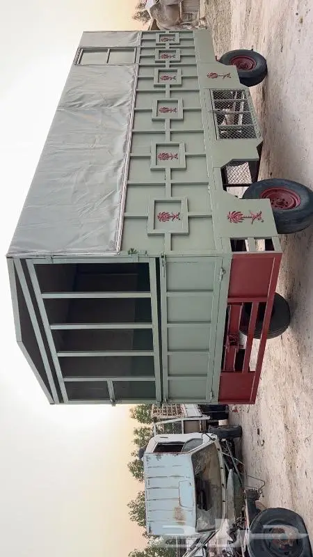 للبيع قلص سحب غرفه ومستودع 3