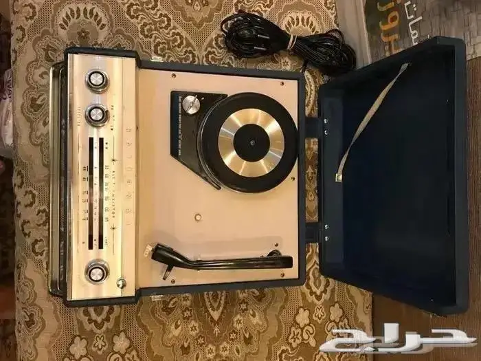 مشغل اسطوانات بكم وراديو ناشيونال اليابان1974 8