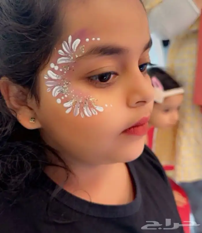 رسم وجه ونقش حنا وصبغه 9