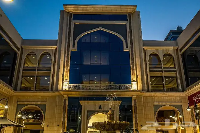 معرض كوفي شوب و مطعم للايجار بمركز بوابة صاري 3