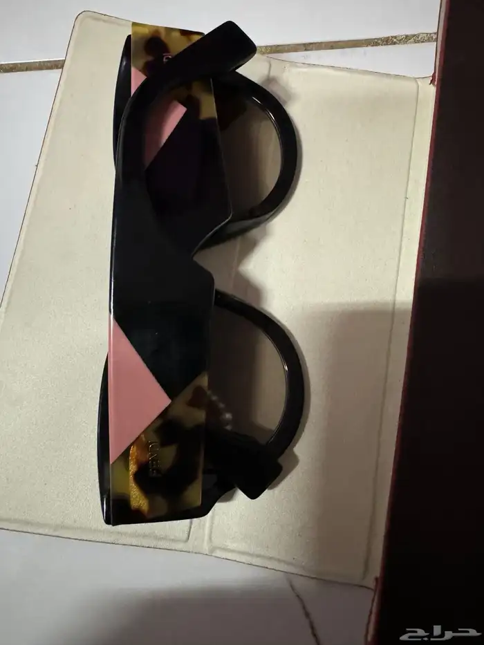 2 نظاره شمسيه نسائيه فندي وكرستان ديور 3