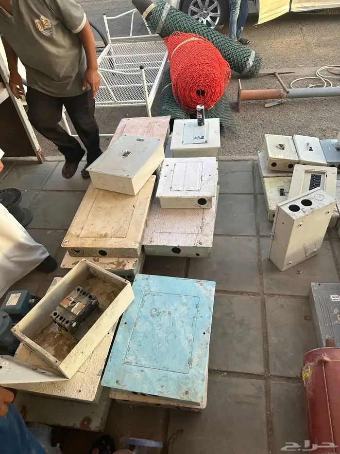ادوات كهربائية وادوات زراعية و مواطير هواء و مضخات حريق 3
