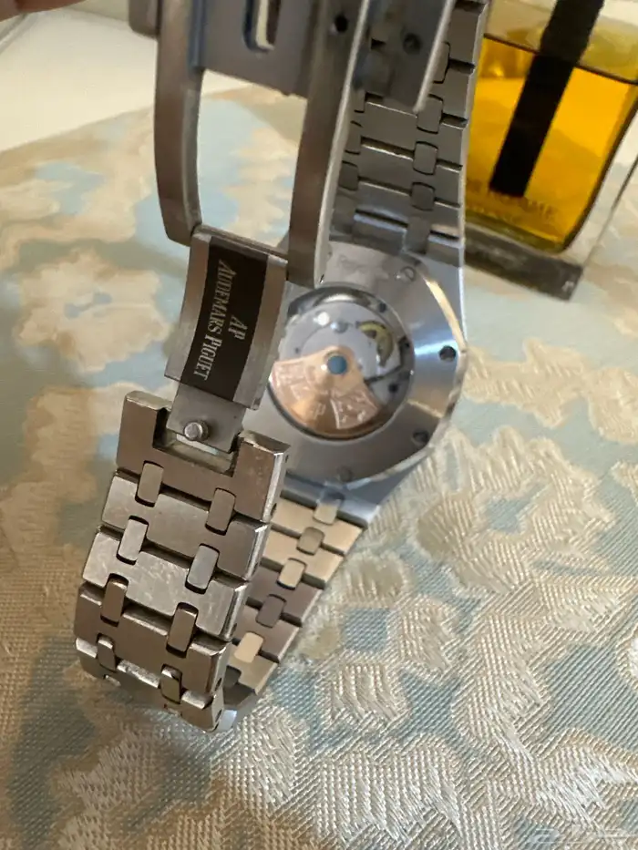 الحقو على الفخامه ساعات وجزم رجالي 1