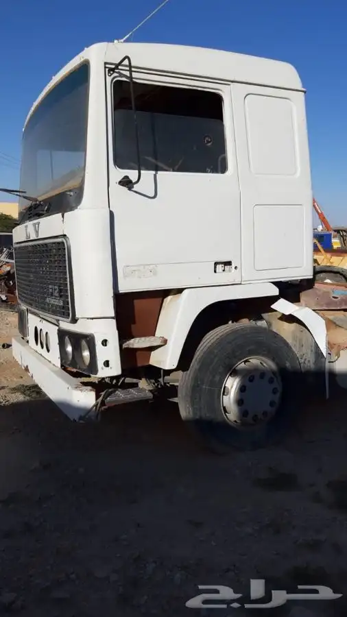 للبيع راس تريلا فلفو F12 عايدي 1