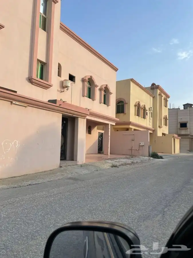 للبيع عدد 2 عماره حزم ام الساهك على ثلاث شوارع 4