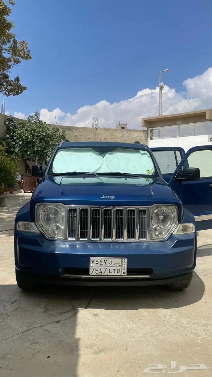 جيب شروكي مو ديل 2010 0
