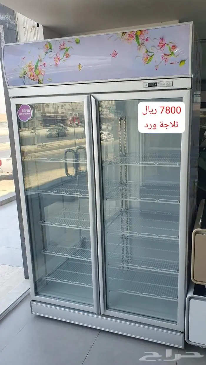 ثلاجات عرض حلويات تجهيز مقاهي 22