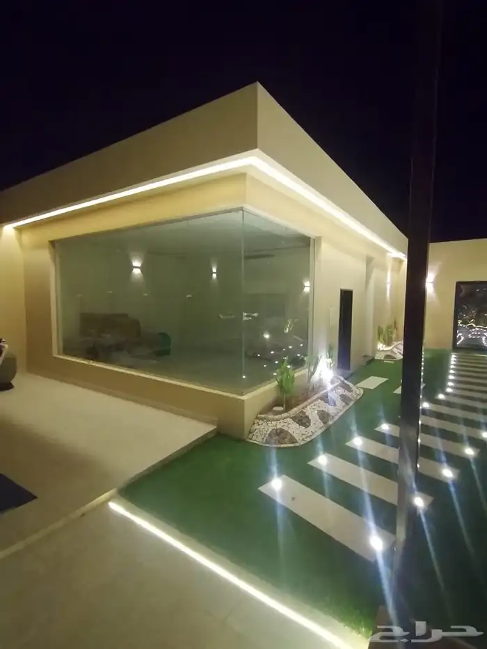 زجاج سكريت وزجاج استراكشر 14