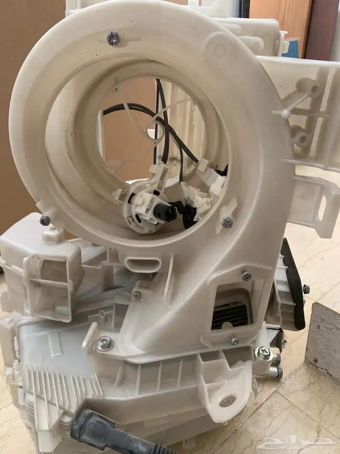 ثلاجة مكيف يارس وكالة 4