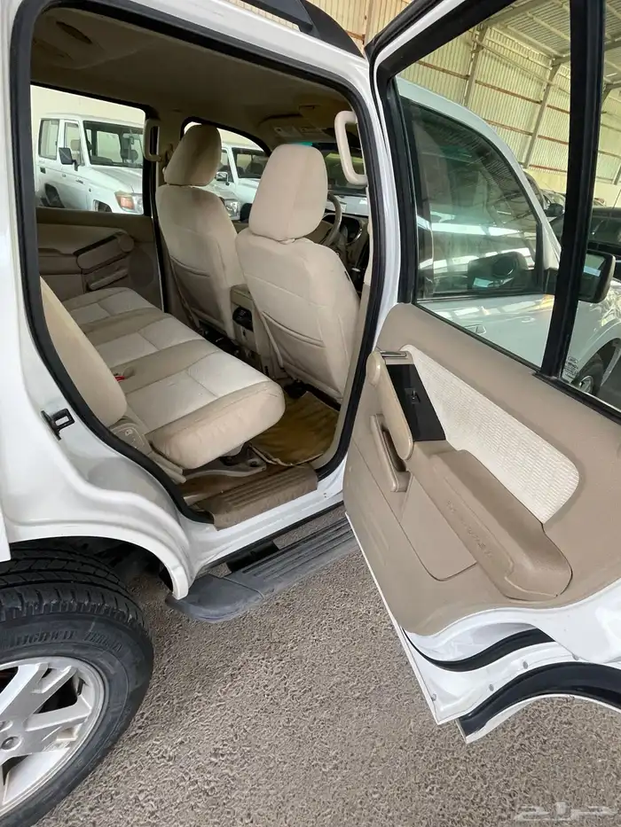 اكسبلور تم البيع 8