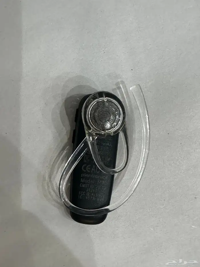 سماعات بلوتوث مع شاحنها 1