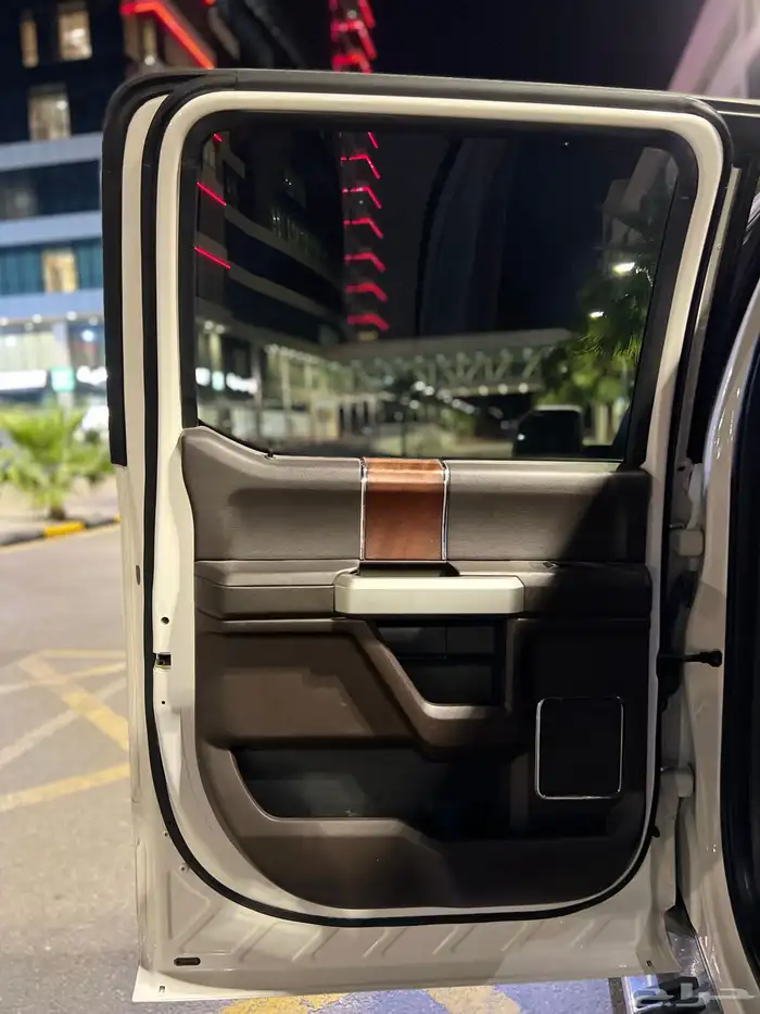 فورد F150 كنق رانش فل اوبشن 2019 وكالة ( تم البيع ) . 33