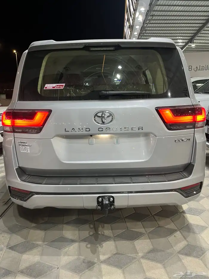 لاند كروزر GX-R2 2025 14