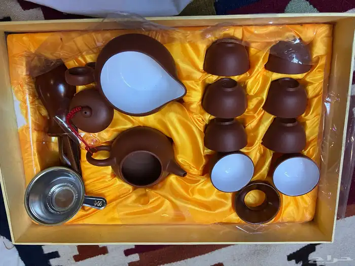 للبيع دله قديمه تراثيه مختومه رسلان وطقم صغير براد فخار 5
