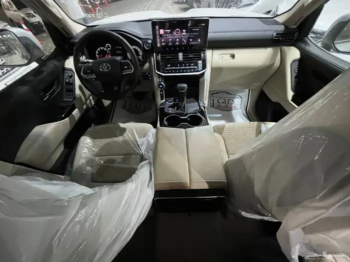 لاند كروزر GX-R2 2025 6