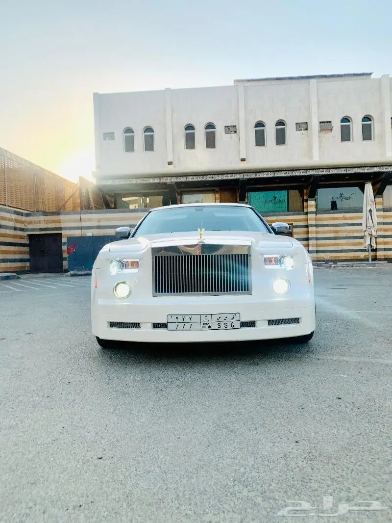 افخم ليموزينات رويال ليمو مميز vip مايباخ رولز تاون كار 35