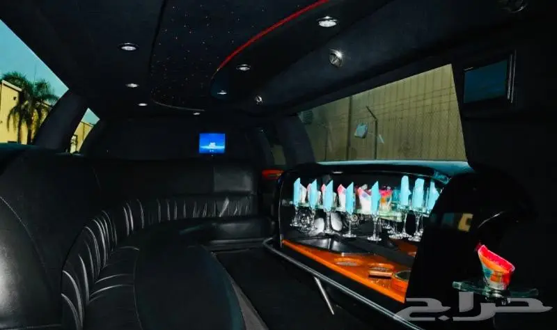 افخم ليموزينات رويال ليمو مميز vip مايباخ رولز تاون كار 27