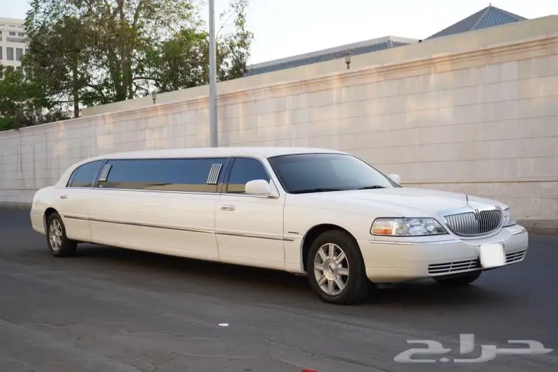 افخم ليموزينات رويال ليمو مميز vip مايباخ رولز تاون كار 37