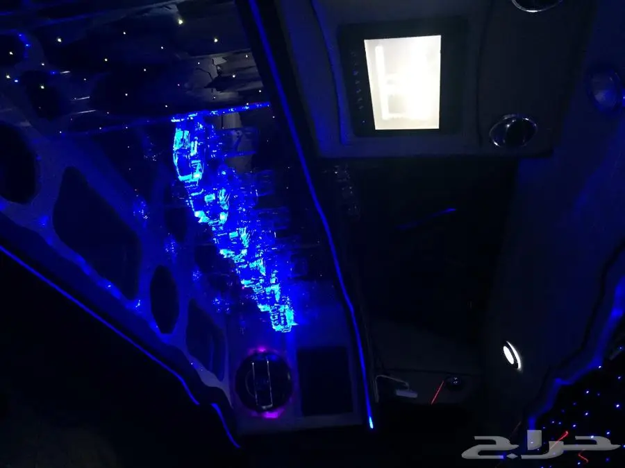 افخم ليموزينات رويال ليمو مميز vip مايباخ رولز تاون كار 10